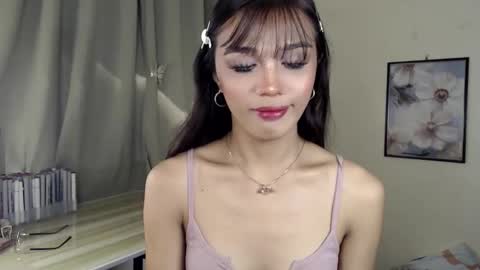 Snapshot of goldenlily69 chatting on November 2025 05:29:02 AM Lily is Gold online show from November 2025 05:29:02 AM