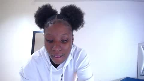 Snapshot of goldenn_ass1 chatting on October 2025 03:25:02 AM goldenn_ass1 online show from October 2025 03:25:02 AM