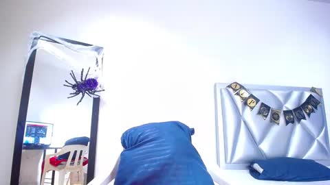 Snapshot of goldenn_ass1 chatting on October 2025 04:09:02 AM goldenn_ass1 online show from October 2025 04:09:02 AM