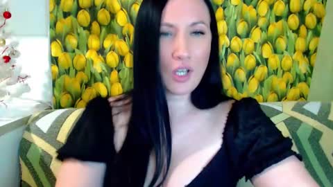 Snapshot of goldmoonn chatting on December 2024 06:35:02 PM goldmoonn online show from December 2024 06:35:02 PM