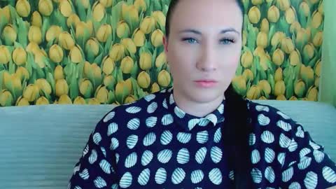 Snapshot of goldmoonn chatting on September 2025 12:04:02 PM goldmoonn online show from September 2025 12:04:02 PM