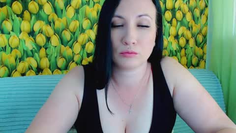 goldmoonn online show from June 2026 12:53:02 PM