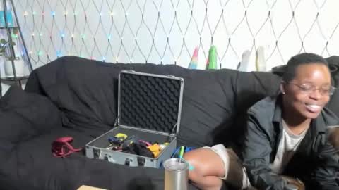 Snapshot of goldstarprincessxxx chatting on November 2025 01:06:01 AM Goldstar and Princess online show from November 2025 01:06:01 AM