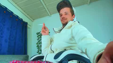 Snapshot of goldy_loyal99 chatting on October 2025 06:08:02 AM Goldy Loyal93 online show from October 2025 06:08:02 AM