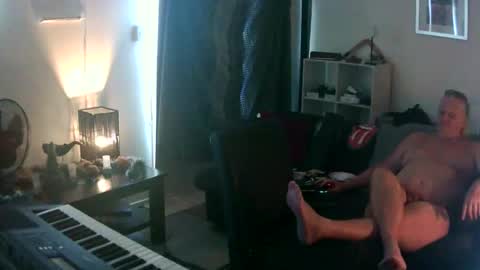 Snapshot of goldyguy011 chatting on December 2025 02:31:01 AM goldyguy011 online show from December 2025 02:31:01 AM