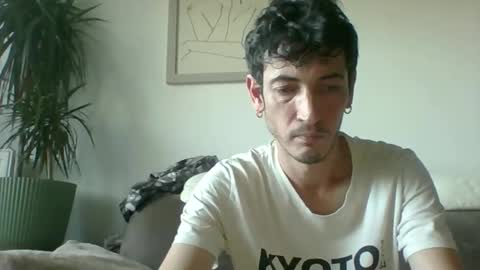 Snapshot of gon835 chatting on November 2025 12:48:02 PM Gon835 online show from November 2025 12:48:02 PM