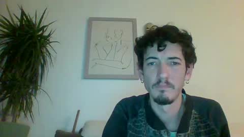 Snapshot of gon835 chatting on December 2025 10:03:01 PM Gon835 online show from December 2025 10:03:01 PM