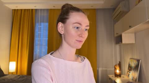 Polly online show from November 2025 12:27:02 PM