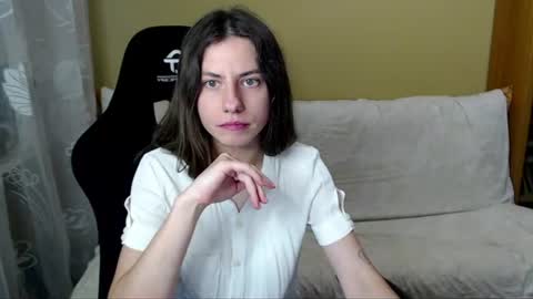 Elizabeth Effie online show from July 2026 05:42:02 PM