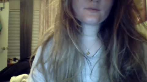 Snapshot of good_pet chatting on January 2025 03:38:01 AM good_pet online show from January 2025 03:38:01 AM