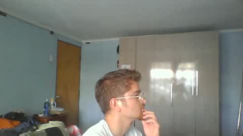 Snapshot of goodfumes chatting on February 2025 07:58:01 PM goodfumes online show from February 2025 07:58:01 PM