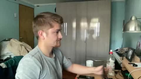 Snapshot of goodfumes chatting on October 2025 08:17:02 PM goodfumes online show from October 2025 08:17:02 PM