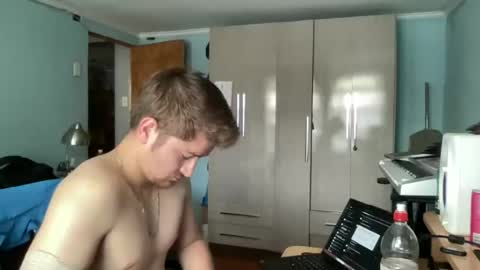 Snapshot of goodfumes chatting on November 2025 07:05:02 PM goodfumes online show from November 2025 07:05:02 PM