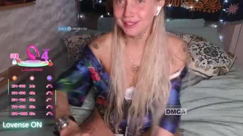 goodgirl0024 online show from April 2026 08:32:01 PM