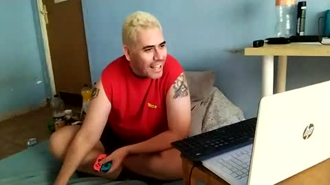 Snapshot of gorak32 chatting on July 2026 01:21:02 PM GoraK online show from July 2026 01:21:02 PM