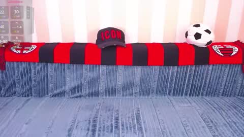 Snapshot of gordonhunt chatting on December 2025 11:17:02 AM Gordon Hunt online show from December 2025 11:17:02 AM