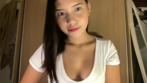 Lyn online show from September 2025 08:05:01 AM