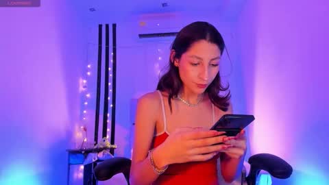 Snapshot of gorgeous_t chatting on February 2026 09:44:02 PM i am Jessi I love animals and drawing I hope to get along with everyone. XOXO online show from February 2026 09:44:02 PM