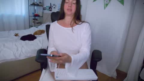 Snapshot of gorgeousg1rl chatting on July 2026 04:12:01 PM I am Anna ig gorgeousg1rrrl online show from July 2026 04:12:01 PM