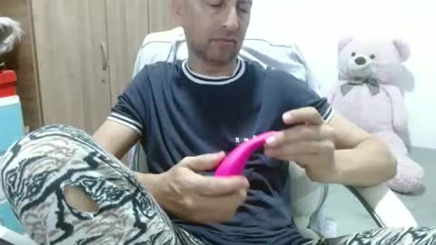 Andres online show from April 2026 10:37:01 AM