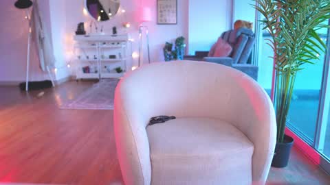 sophie  Special celebration a the beach 300k followers 3011 and 0112   online show from March 2025 10:52:02 PM