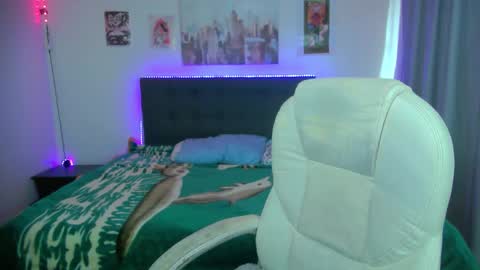 goth_minerva online show from February 2026 01:32:02 PM