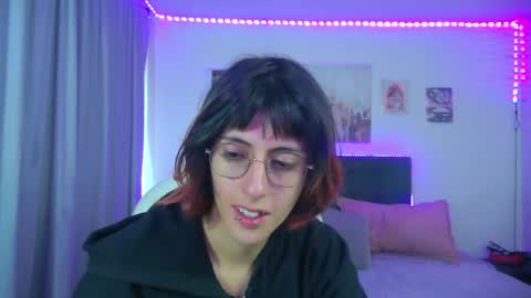 Snapshot of goth_minerva chatting on May 2026 01:51:02 PM goth_minerva online show from May 2026 01:51:02 PM