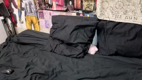 Amy online show from February 2026 06:27:01 PM