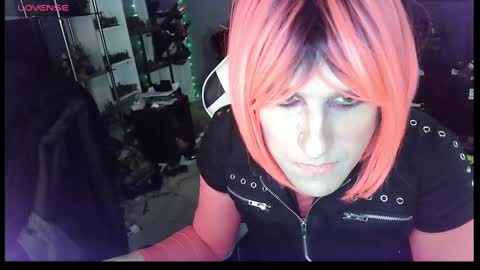 Snapshot of gothic123451 chatting on February 2025 06:10:01 PM Victoriana online show from February 2025 06:10:01 PM