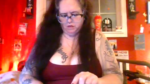 Snapshot of gothickmaiden chatting on June 2026 02:25:02 AM GothickMaiden online show from June 2026 02:25:02 AM