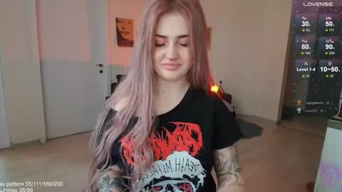 traumfrau Kira angel face devil eyes I SELL A LOT VIDEO IN GALLERY online show from February 2026 11:03:01 AM