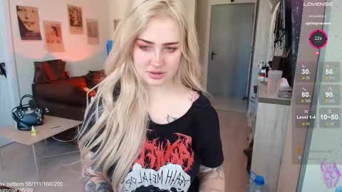 traumfrau Kira angel face devil eyes I SELL A LOT VIDEO IN GALLERY online show from March 2026 06:50:01 AM