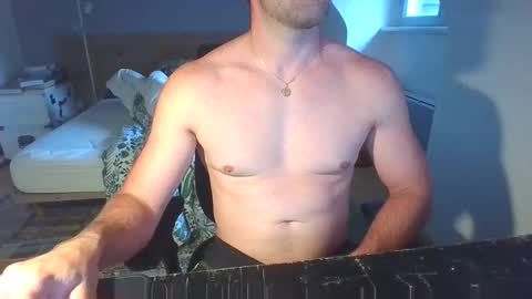 goura2000 online show from June 2026 07:05:01 PM