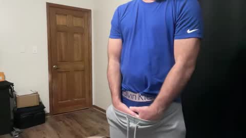 Snapshot of gqimage chatting on December 2024 05:31:01 AM GQImage online show from December 2024 05:31:01 AM