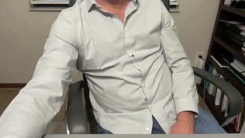 Snapshot of gqimage chatting on March 2025 10:49:02 PM GQImage online show from March 2025 10:49:02 PM