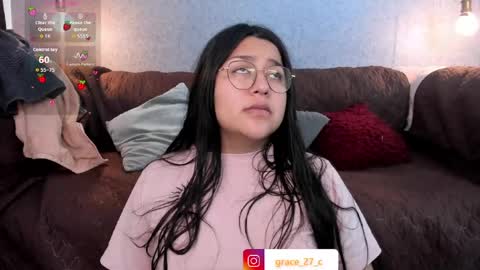 Snapshot of grace77_ chatting on April 2026 12:44:02 PM Grace online show from April 2026 12:44:02 PM
