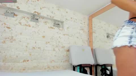 Snapshot of grace_daviss chatting on November 2025 10:38:02 AM GRACE online show from November 2025 10:38:02 AM