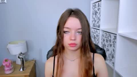 Snapshot of gracetop chatting on October 2025 08:51:01 AM GraceTop online show from October 2025 08:51:01 AM