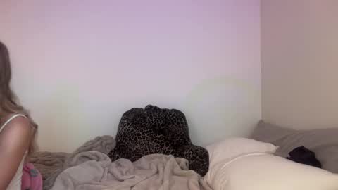 graceyrose online show from September 2025 03:50:01 PM