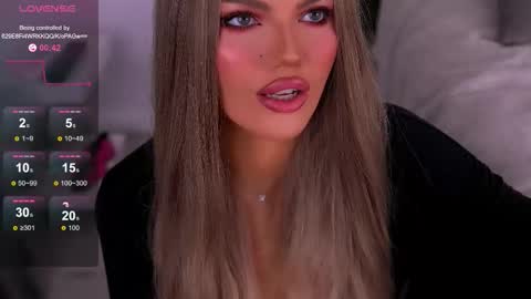 Snapshot of gracianelee chatting on October 2025 03:27:01 PM Grace online show from October 2025 03:27:01 PM