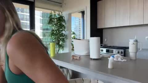 Gracie Mae online show from November 2025 05:58:02 PM