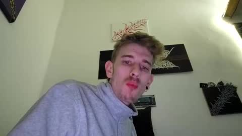 Smallcom online show from January 2025 06:49:01 PM