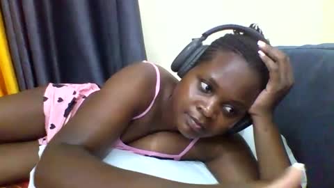 grannylover_ online show from December 2025 06:28:01 PM