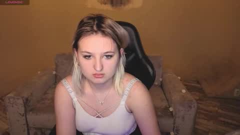 grase_neon online show from February 2026 11:02:01 AM