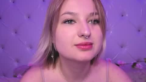 grase_neon online show from June 2026 01:45:01 AM