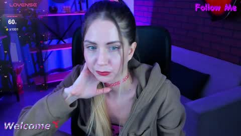 Snapshot of graycewild chatting on January 2025 02:36:01 PM GrayceWild online show from January 2025 02:36:01 PM