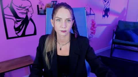 Snapshot of graycewild chatting on September 2025 11:33:02 AM GrayceWild online show from September 2025 11:33:02 AM