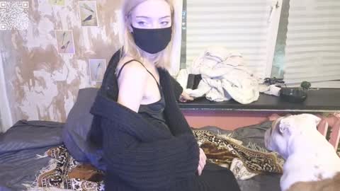 graylovescookies online show from January 2025 11:33:02 PM