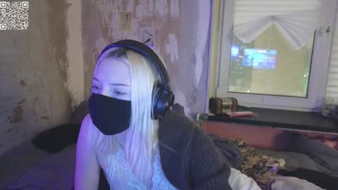 graylovescookies online show from January 2025 11:46:01 PM