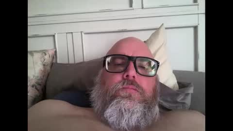 graymosquito online show from September 2025 04:42:01 PM